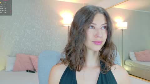 Lara  online show from May 14, 2:01 pm