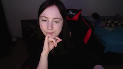 Laralianna online show from March 4, 4:41 am