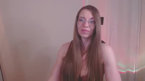 larawintersxxx online show from May 25, 9:36 pm