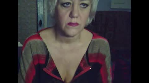 larisaq4ugo24 online show from January 18, 7:49 am