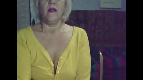 larisaq4ugo24 online show from January 24, 6:14 pm