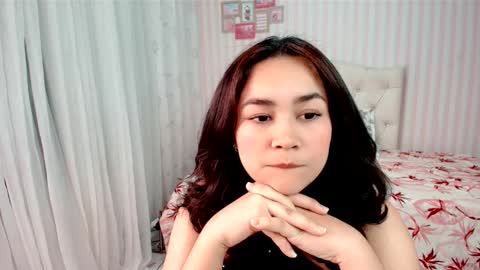 Larissas online show from March 12, 2:56 pm