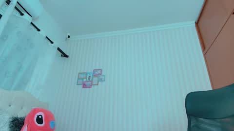 Larissas online show from October 4, 11:31 pm