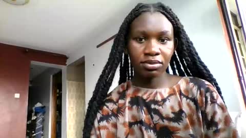 Latina online show from April 5, 1:10 pm