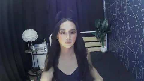 latina_kia online show from November 24, 3:25 pm