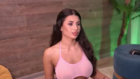 Snapshot of latinaloco chatting on September 29, 4:56 pm Latina online show from September 29, 4:56 pm