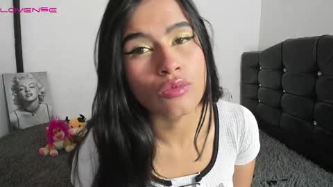 Luna  online show from March 25, 2:42 pm