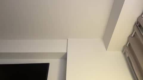 Hi -  online show from February 12, 5:09 am