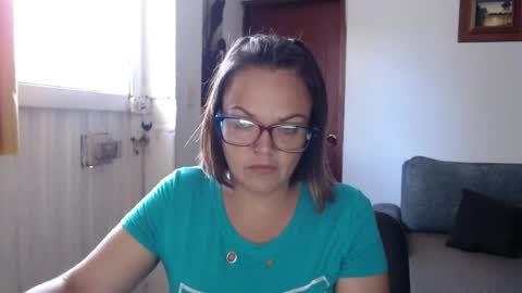 Laura online show from June 19, 6:22 pm
