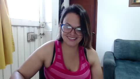 Laura online show from July 10, 11:15 pm