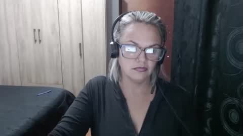 Laura online show from August 2, 12:24 am
