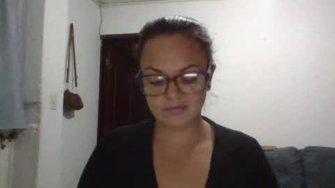 Laura online show from January 17, 1:24 am