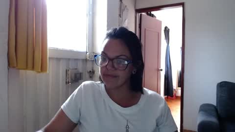 Laura online show from June 22, 6:16 pm