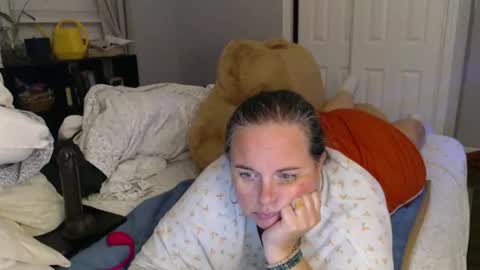 LauLauMa online show from October 17, 12:36 am