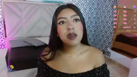 laulin_tay online show from May 4, 3:54 am