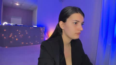 Laura online show from May 15, 5:00 am