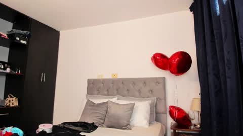   online show from February 15, 2:11 pm