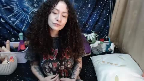  Wen  online show from February 17, 11:22 pm