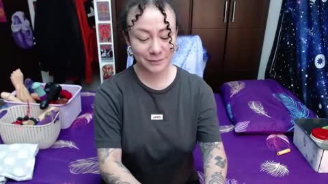  Wen  online show from October 18, 6:53 pm