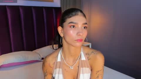 Laura online show from May 5, 11:46 am