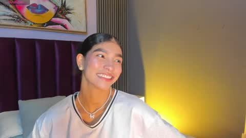 Laura online show from May 21, 11:52 am