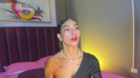 Laura online show from April 29, 12:52 pm