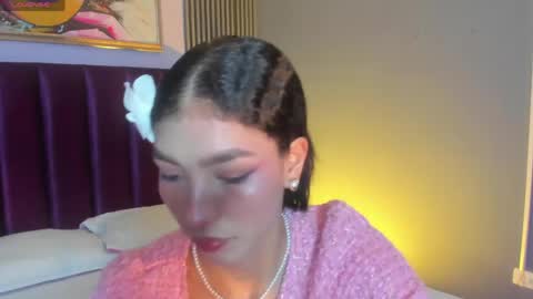 Laura online show from May 20, 11:51 am