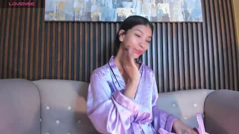Snapshot of laura_aristizabal_19 chatting on December 4, 1:09 pm Laura online show from December 4, 1:09 pm