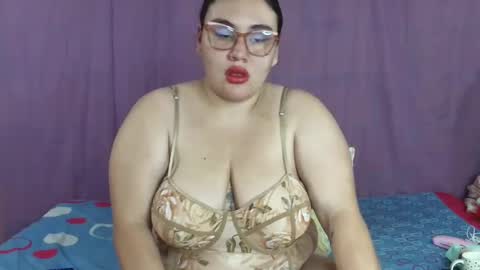 Snapshot of laura_candy12 chatting on March 9, 4:38 am Laura online show from March 9, 4:38 am