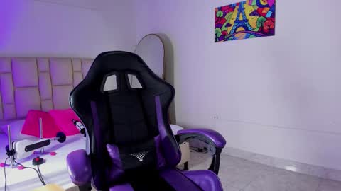 laura_carmona online show from September 23, 12:03 pm