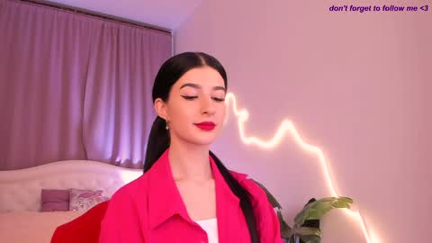 Laura online show from May 17, 8:41 pm