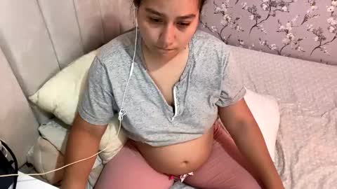 laura online show from February 22, 3:45 am