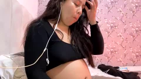laura online show from January 4, 3:50 am