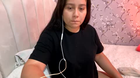 laura online show from January 8, 2:14 am