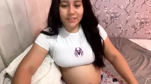 laura online show from February 3, 3:53 am