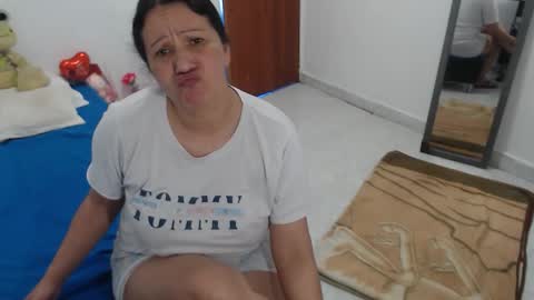 laura_foxx2379 online show from November 19, 6:41 pm