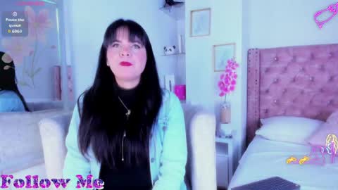 laura hotties online show from May 19, 12:45 pm