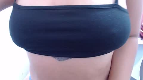 Snapshot of laura_hotyy chatting on September 26, 6:49 pm  Laura  online show from September 26, 6:49 pm