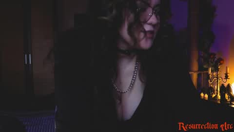 Miss Laura online show from June 2, 5:36 pm