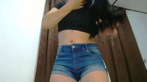 laura lovingxxx online show from December 11, 2:41 am