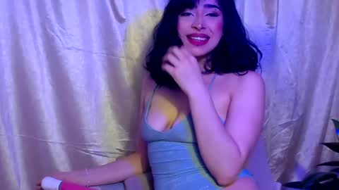 laura_pink01 online show from March 2, 12:42 am