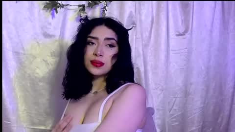 laura_pink01 online show from March 7, 11:58 pm