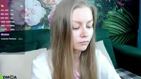 Laura online show from May 23, 10:02 am