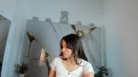 laura_serena online show from May 20, 11:29 am