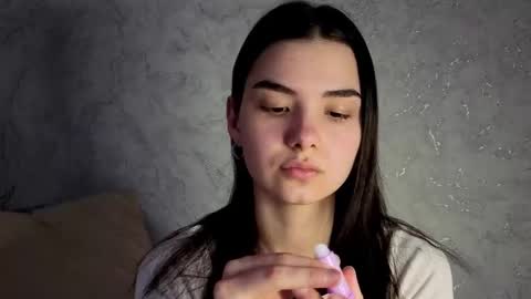 Laura online show from March 24, 12:10 pm