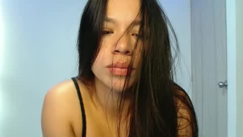 lauracb          online show from May 5, 2:53 pm