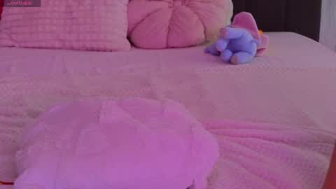 NatalieDelight online show from May 15, 7:44 am