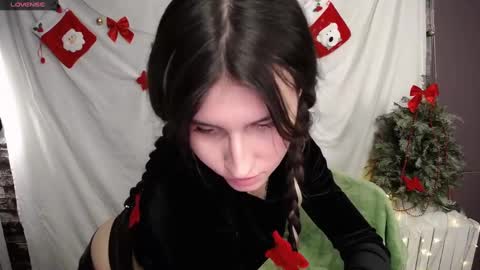 Laura online show from December 13, 9:15 am