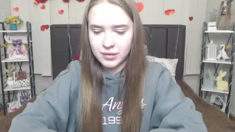 LauraHlot online show from May 3, 6:11 pm