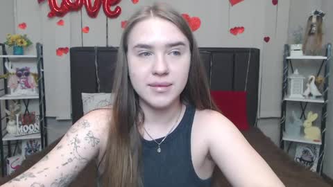 LauraHlot online show from May 7, 6:11 pm